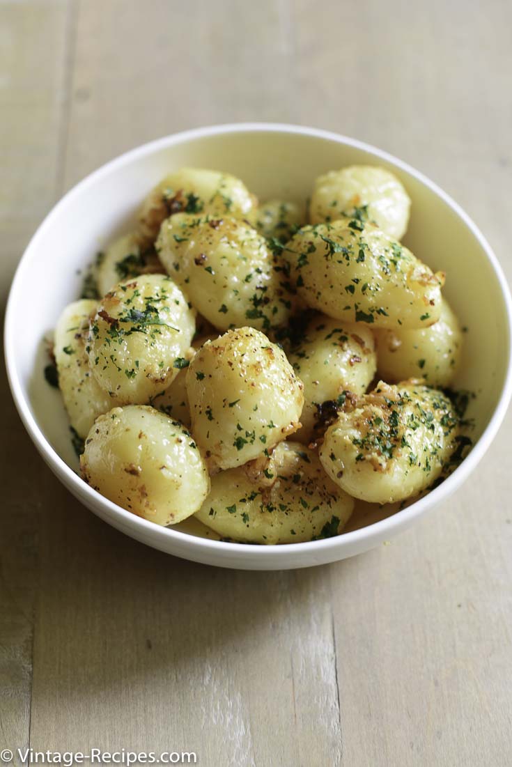 Make delicious golden potatoes from canned potatoes.  It's the perfect quick and easy side dish. 