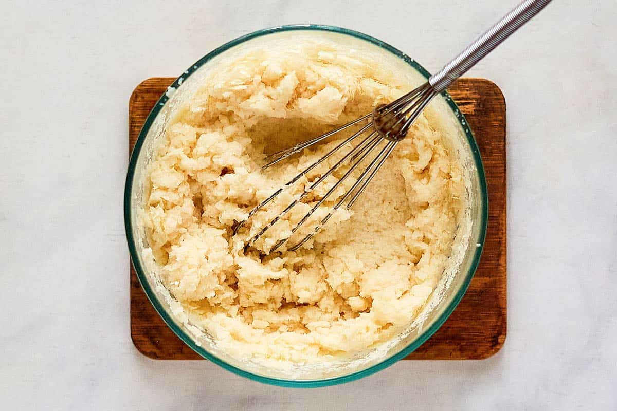 Betty Crocker mashed potato mixture in a bowl.