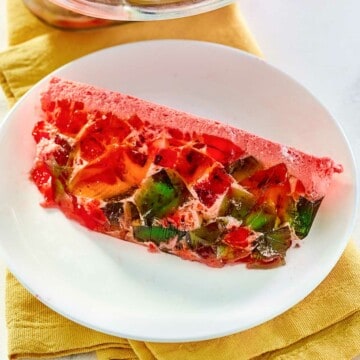https://vintage-recipes.com/wp-content/uploads/2023/12/Crown-Jewel-Dessert-Recipe-Photo-360x360.jpg